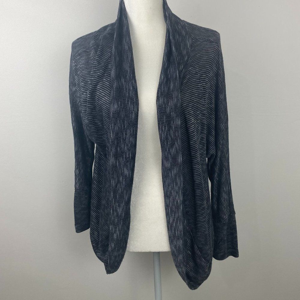 Unity World wear cardigan size M